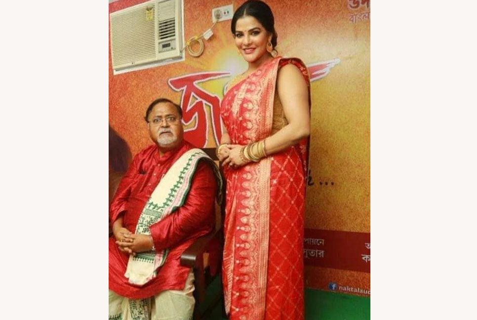 পার্থ চট্টোপাধ্যায়ের ঘনিষ্ঠ অর্পিতার পৈতৃক বাড়িতেও ইডির অভিযান