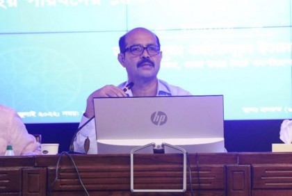 আমরা তো পায়েচালিত রিকশা বন্ধ করে দিচ্ছি না : মেয়র আতিক

