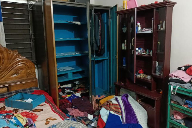 কালিহাতীতে এক রাতে তিন বাড়িতে ডাকাতি
