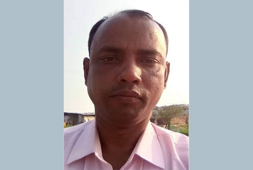 ভিডিও ফাঁসের ভয় দেখিয়ে তিন বছর ধরে ছাত্রীকে ধর্ষণ