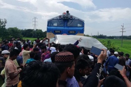 মিরসরাইয়ে ১১ জন নিহত : রেলক্রসিংয়ের গেটম্যান আটক

