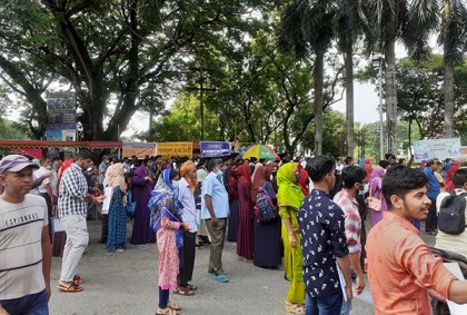 ইবিতে আসতে শুরু করেছে ভর্তিচ্ছু শিক্ষার্থীরা