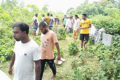 ঠাকুরগাঁওয়ে কবর থেকে কঙ্কাল চুরি