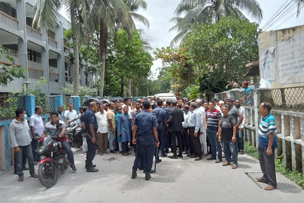 ঝালকাঠিতে বিএনপির সমাবেশে আওয়ামী লীগের হামলা, আহত ১৫