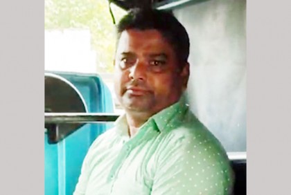 সংসদ সদস্যের পরিচয়ে চাঁদা দাবি, র‍্যাবের জালে প্রতারক