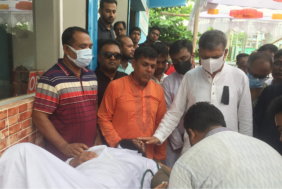 জাতীয় শোক দিবস উপলক্ষে মাগুরায় কৃষক লীগের আলোচনা সভা ও রক্তদান 