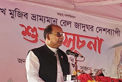 ট্রেন কাউকে ধাক্কা দেয় না : রেলমন্ত্রী

