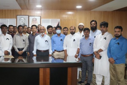 শোকাবহ আগস্টে বশেমুরবিপ্রবিতে কালো ব্যাচ ধারণ কর্মসূচি 