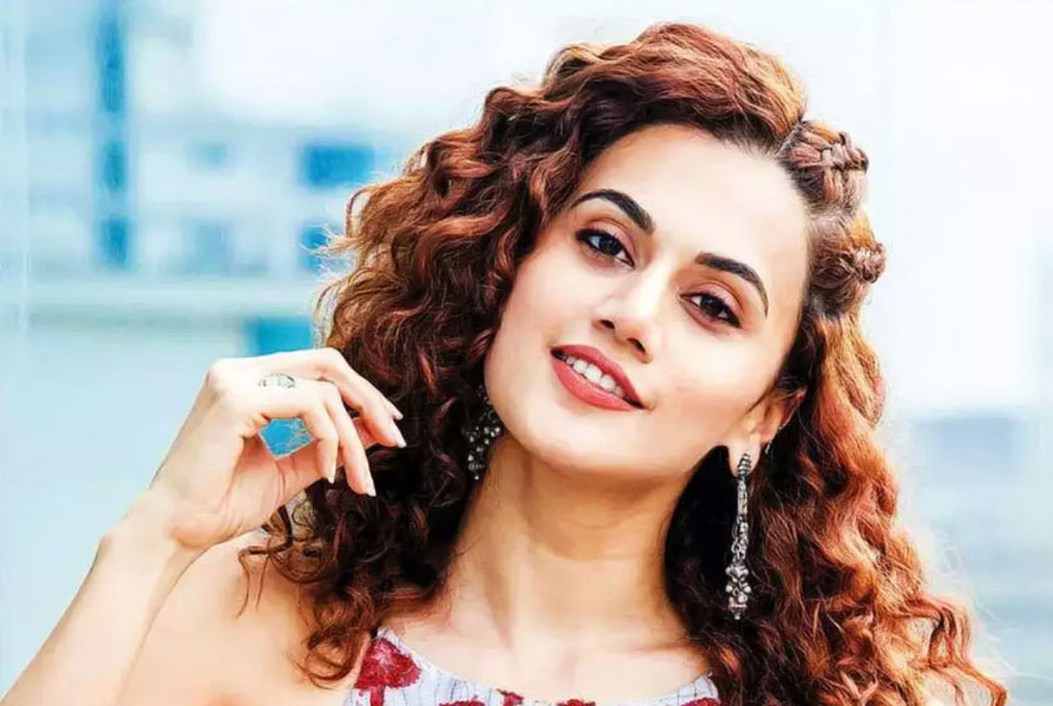 কার সঙ্গে প্রেম করেন তাপসী?