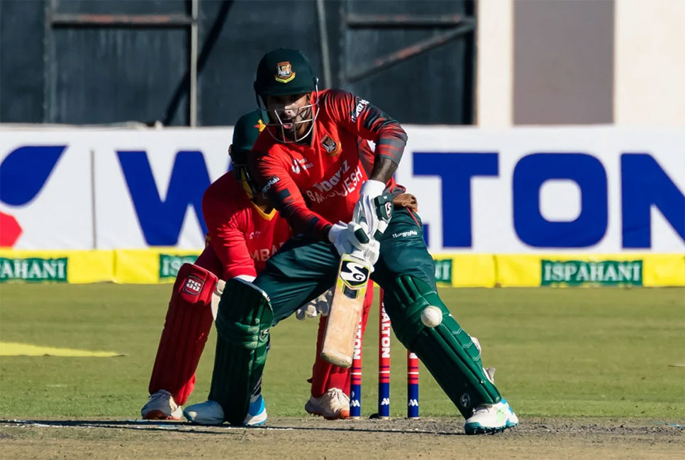 ৬ উইকেট হারিয়ে বিপদে টাইগাররা