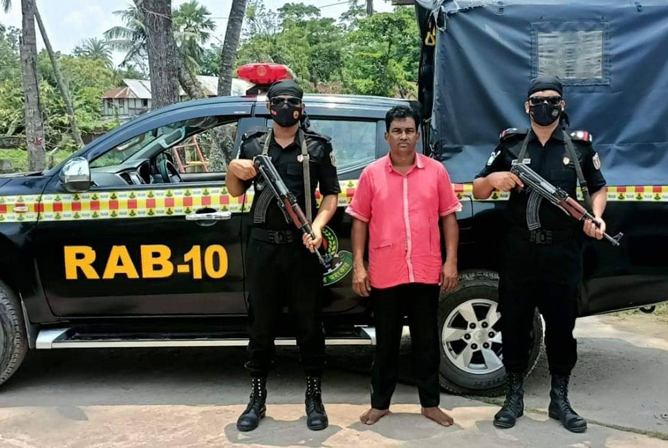 ২৫ হাজার ইয়াবাসহ র‌্যাবের হাতে আটক সাপুড়ে