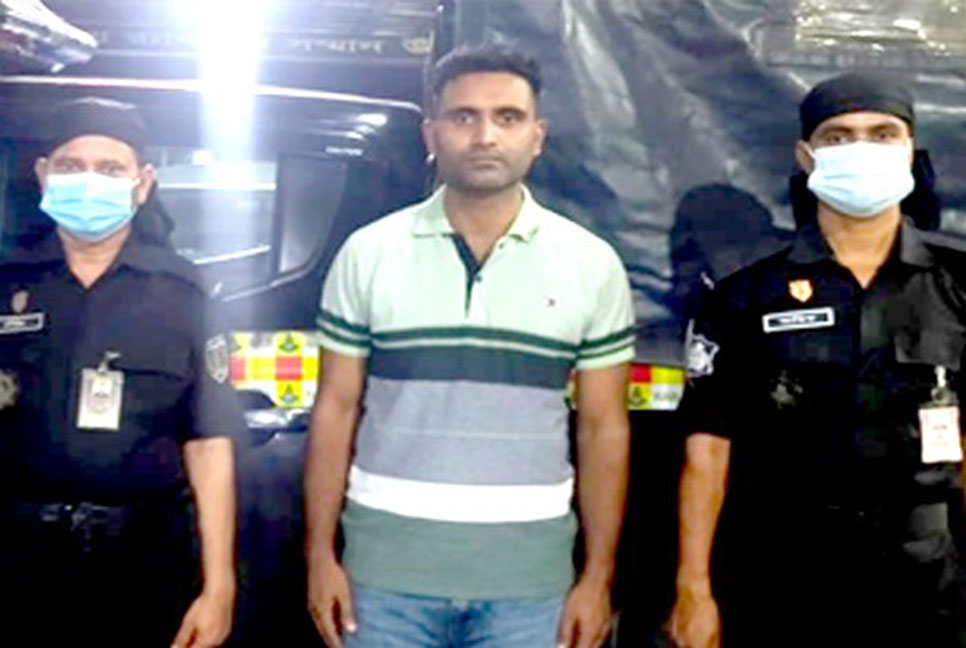 সোনারগাঁয়ে এক মাদক ব্যবসায়ী গ্রেফতার