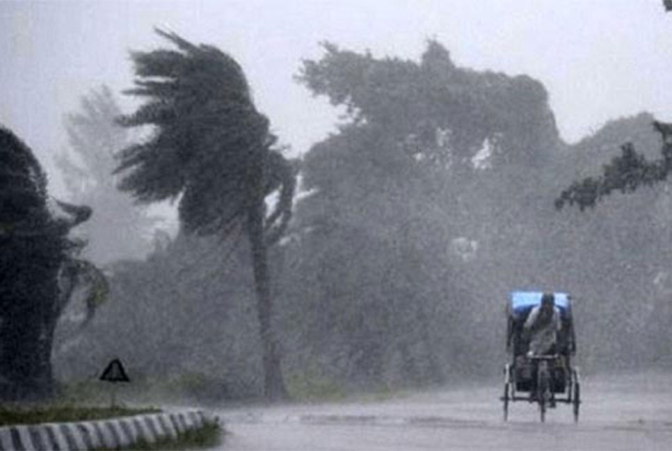 দেশের ১৩ অঞ্চলে ঝড়ের আভাস