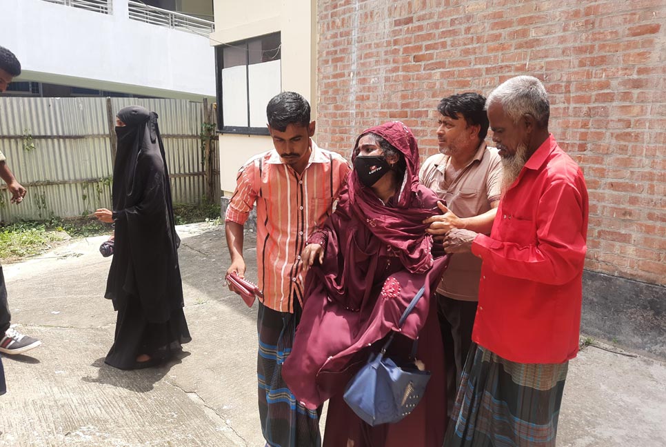 জয়পুরহাটে ট্রাক-মোটরসাইকেল মুখোমুখি সংঘর্ষে যুবক নিহত 
 