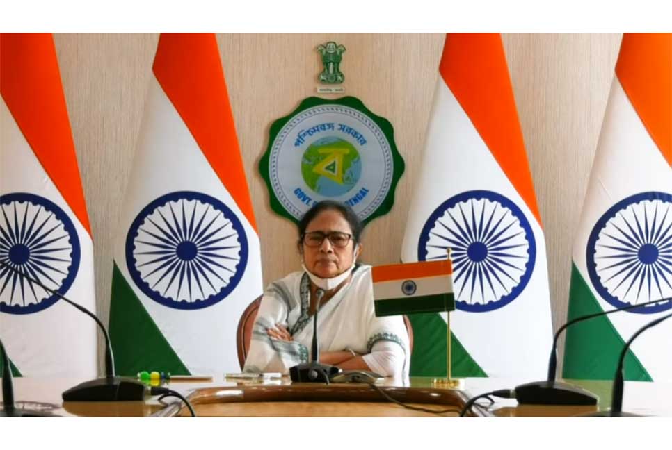মমতার মন্ত্রিসভায় ৮ নতুন মুখ 


