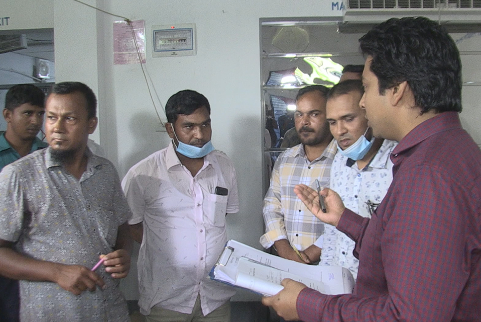 রংপুরে অনুমোদনহীন ওষুধ কারখানা মালিকের জরিমানা