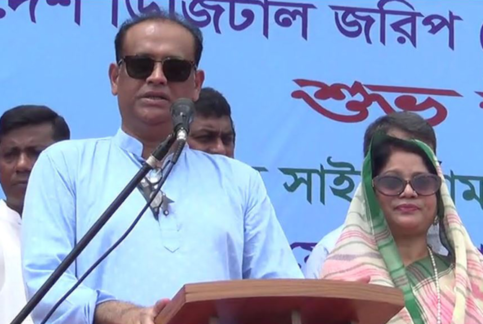 বাংলাদেশকে কখনো পেছনের দিকে ফিরে তাকাতে হবে না : ভূমিমন্ত্রী