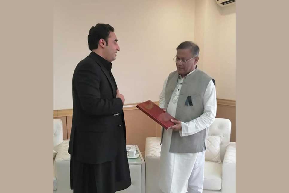 চট্টগ্রাম বিমানবন্দ‌রে পাকিস্তানের পররাষ্ট্রমন্ত্রী বিলাওয়াল ভুট্টোর ৪০ মিনিট


