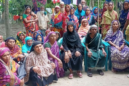 প্রকল্পের কাজের মজুরি নিয়ে প্রতারণা