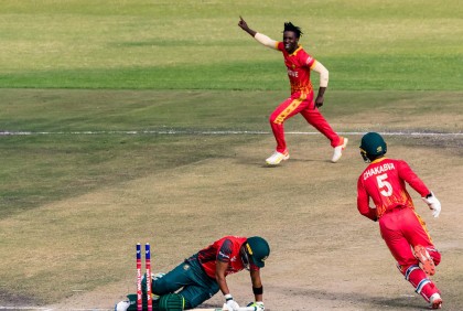 নাসুম একাই নন্দঘোষ?