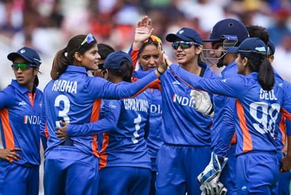 ১০০ রানে ম্যাচ জিতে সেমিফাইনালে ভারত

