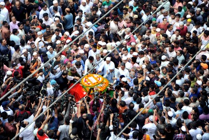 আর কান্না নয়, সবাইকে জেগে উঠতে হবে : ফখরুল          