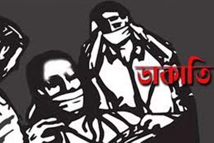 নারায়ণগঞ্জে বাসে ডাকাতির চেষ্টা, একজনকে গণপিটুনি