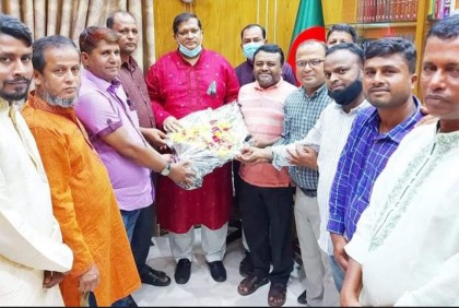 ক্রীড়া প্রতিমন্ত্রীর সাথে গাজীপুর প্রেসক্লাবের কমিটির শুভেচ্ছা বিনিময়