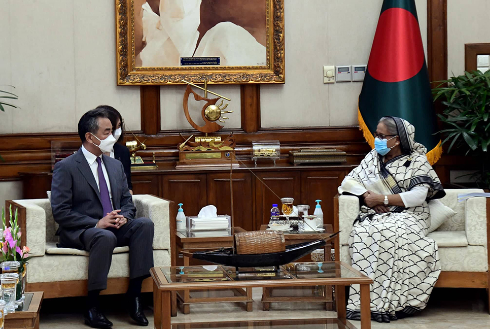 বাংলাদেশে সহায়তা অব্যাহত রাখবে চীন : ওয়াং ই

