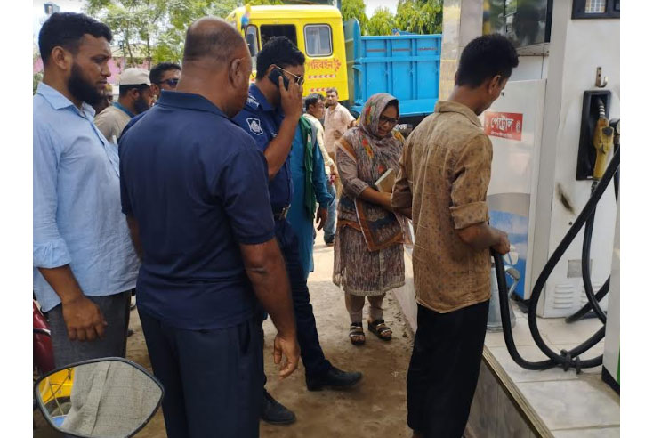 বিরামপুরে দুটি প্রতিষ্ঠানে অভিযান
চালিয়ে জরিমানা