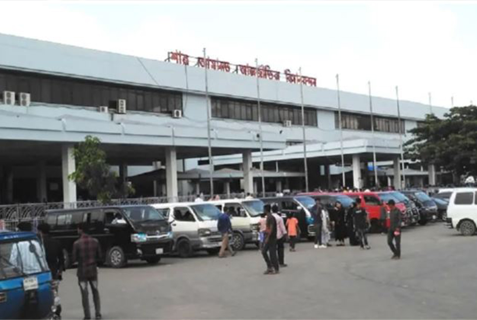 বিমানে ত্রুটি, শাহ আমানতে দুই ঘণ্টা বন্ধ ছিল বিমান ওঠানামা