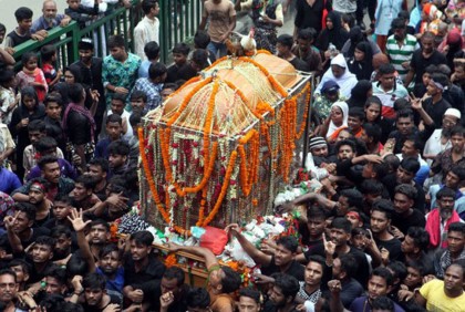 তাজিয়া মিছিলে ছুরি বল্লম তরবারি লাঠি নিষিদ্ধ