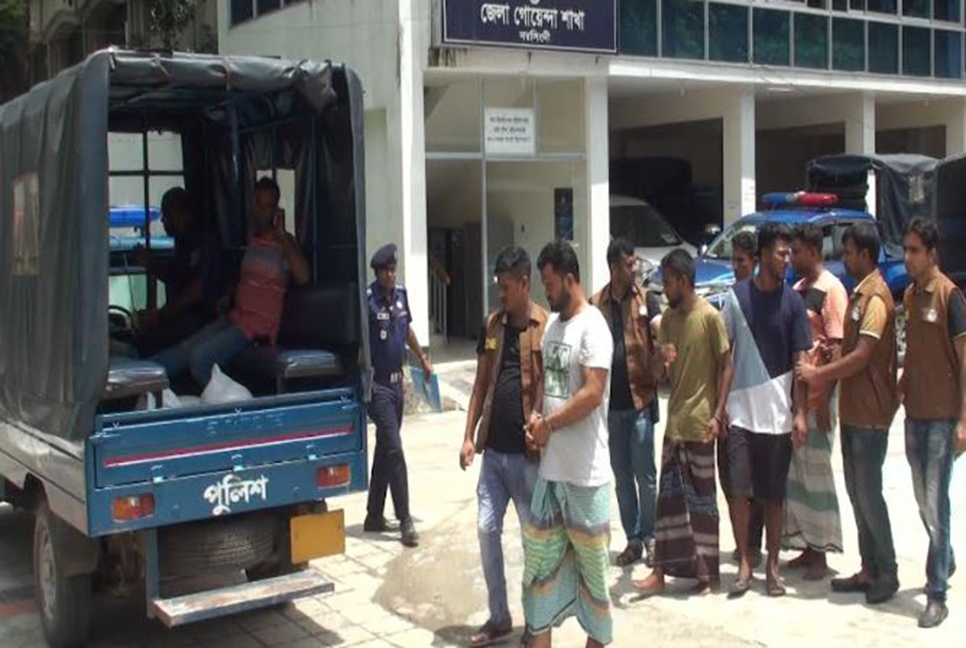 নরসিংদীতে হত্যার ২ আসামি ও ছিনতাইকারী চক্রের ৫ সদস্য গ্রেফতার