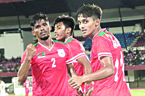 কোনো অজুহাত দাঁড় করালেন না যুবারা