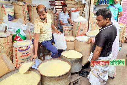 বগুড়ায় দফায় দফায় বাড়ছে চালের দাম