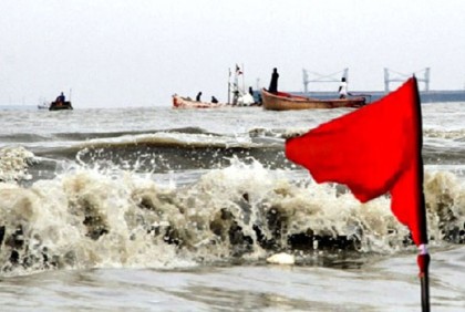 সমুদ্রবন্দরে ৩ নম্বর সতর্ক সংকেত