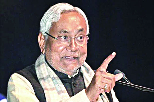 বিজেপিকে টেক্কা দিয়ে ফের মুখ্যমন্ত্রী নীতীশ