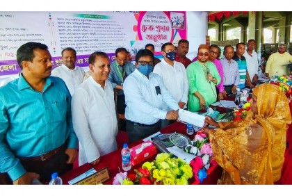 বগুড়ায় অনুদান পেলেন জেলা মোটর শ্রমিক
ইউনিয়নের ১১৬ শ্রমিকের পরিবার
