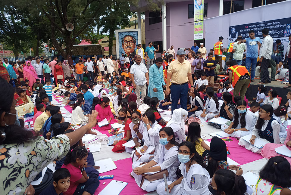 জাতীয় শোক দিবস উপলক্ষে সুনামগঞ্জে চিত্রাঙ্কন প্রতিযোগিতা 
