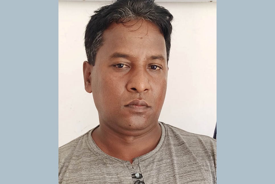 বগুড়ায় সাজাপ্রাপ্ত নৈশ প্রহরী গ্রেফতার