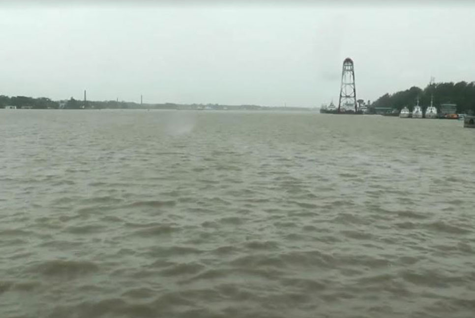 বরিশালে নদ-নদীর পানি বৃদ্ধি, উপকূলের জনজীবন ব্যাহত