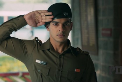 বলিউডে আবারও যুদ্ধ নিয়ে ছবি, প্রকাশ্যে টিজার (ভিডিও)