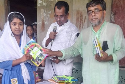 সড়াতৈল স্কুলে নানা আয়োজনে বঙ্গবন্ধুর শাহাদাতবার্ষিকী পালন 