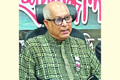 ১৫ আগস্টের অজানা প্রশ্ন নিয়ে মুখ খুললেন নজিব (ভিডিও)