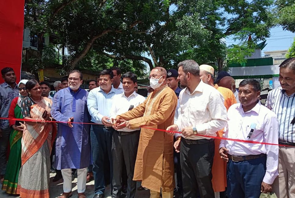 সাতক্ষীরায় বৃক্ষরোপণ অভিযান ও বৃক্ষ মেলা শুরু