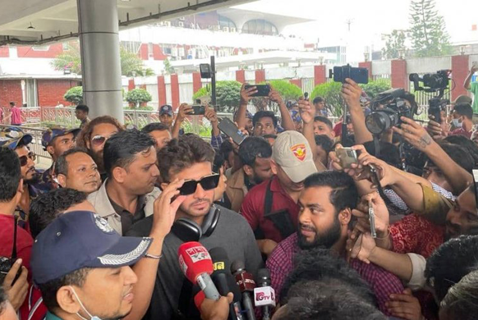 অনেক সুখবর অপেক্ষা করছে: শাকিব খান