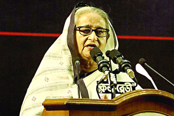 এত বড় আওয়ামী লীগ, সেদিন কেউ প্রতিবাদ করল না কেন?