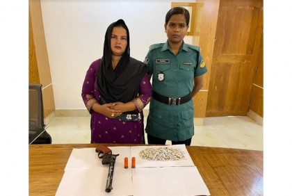 টঙ্গীতে অস্ত্রসহ নারী গ্রেফতার