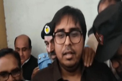 ফের ৪৮ ঘণ্টার রিমান্ডে ইমরান খানের প্রধান সহযোগী শাহবাজ গিল