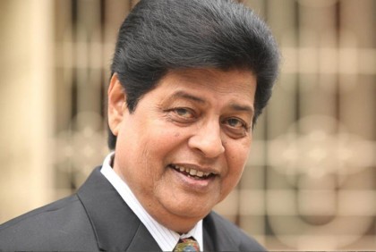 কান্না জড়ানো কণ্ঠে দোয়া চাইলেন নায়ক ফারুক